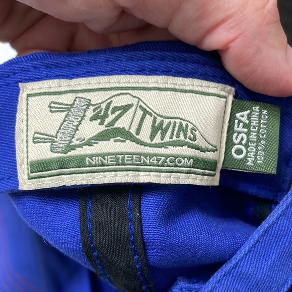 Cubs hat - Picture 3 of 4